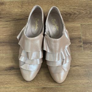 Seychelles for Anthropologie slip-on ruffle leather shoes